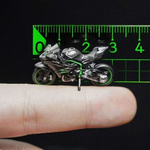 Kawasaki H2R 1:64 Scale Miniature Motorcycle Model | Detailed Sport Bike Collectible with Display Box | Motorcycle Model for Display & Collection